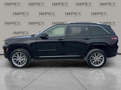 2022 Jeep Grand Cherokee Summit