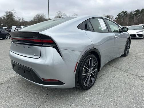 2024 Toyota Prius XLE