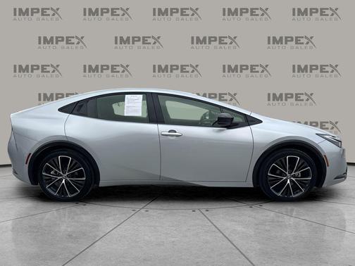 2024 Toyota Prius XLE