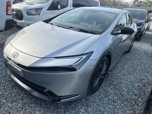 2024 Toyota Prius XLE