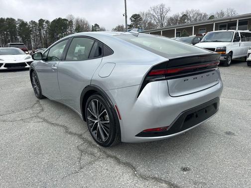 2024 Toyota Prius XLE