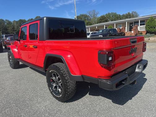 2021 Jeep Gladiator Sport S