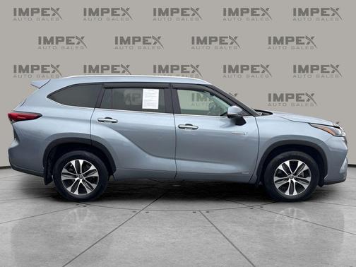 2021 Toyota Highlander Hybrid XLE