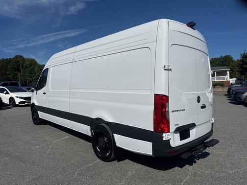 2025 Mercedes-Benz Sprinter 2500 High Roof