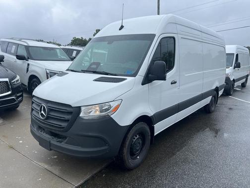 2025 Mercedes-Benz Sprinter 2500 High Roof