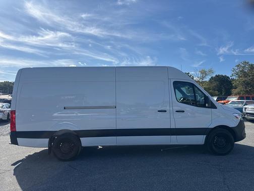 2025 Mercedes-Benz Sprinter 2500 High Roof
