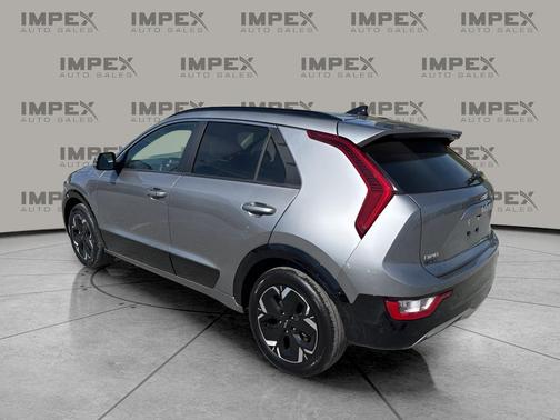 Steel Gray 2024 Kia Niro EV Wind