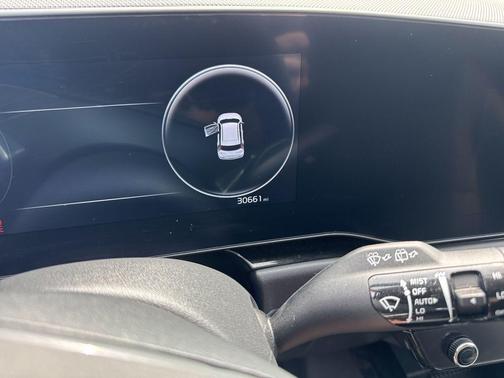 Steel Gray 2024 Kia Niro EV Wind