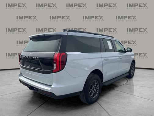 2025 Ford Expedition Max Active 4x2