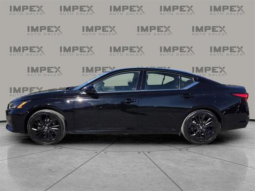 2023 Nissan Altima SR FWD