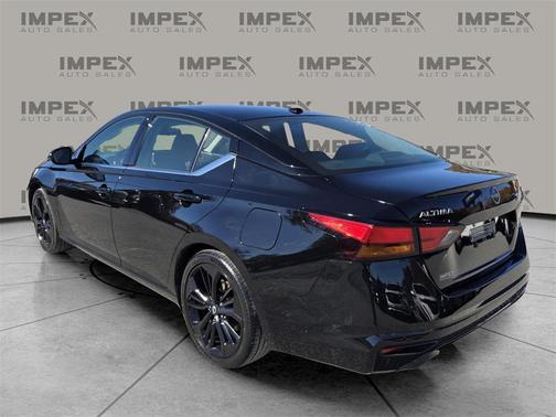 2023 Nissan Altima SR FWD