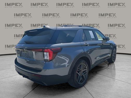 CARBONIZED GRAY METALLIC 2025 Ford Explorer ST-Line