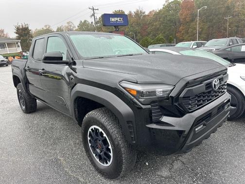 2024 Toyota Tacoma TRD Off Road