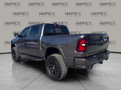 Granite Crystal Metallic Clearcoat 2025 RAM 1500 Big Horn/Lone Star