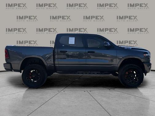 Granite Crystal Metallic Clearcoat 2025 RAM 1500 Big Horn/Lone Star