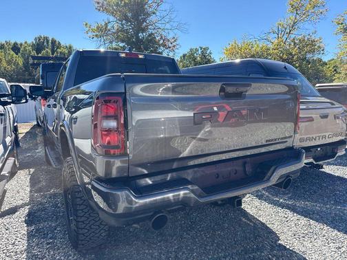 Granite Crystal Metallic Clearcoat 2025 RAM 1500 Big Horn/Lone Star