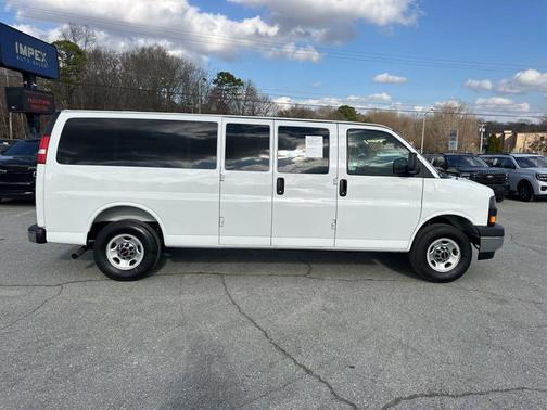 2025 GMC Savana 3500 RWD 3500 Extended Wheelbase LT
