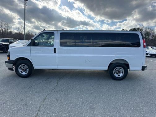 2025 GMC Savana 3500 RWD 3500 Extended Wheelbase LT