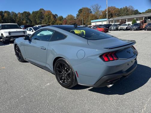 2025 Ford Mustang EcoBoost