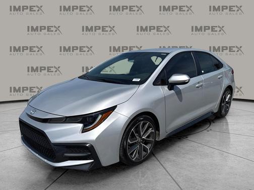 Classic Silver Metallic 2022 Toyota Corolla SE