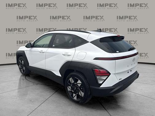 Atlas White 2024 Hyundai KONA SEL