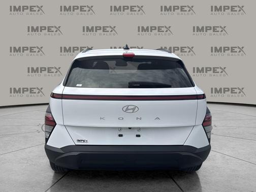 Atlas White 2024 Hyundai KONA SEL