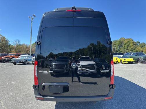 2025 Mercedes-Benz Sprinter 2500 High Roof