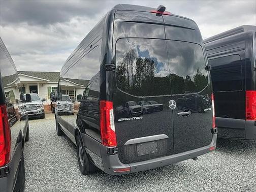 2025 Mercedes-Benz Sprinter 2500 High Roof