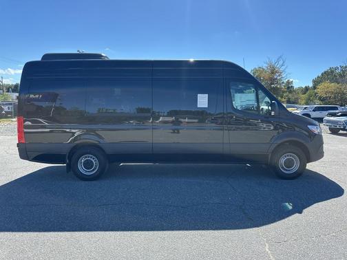2025 Mercedes-Benz Sprinter 2500 High Roof