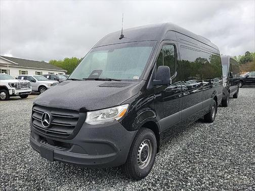 2025 Mercedes-Benz Sprinter 2500 High Roof