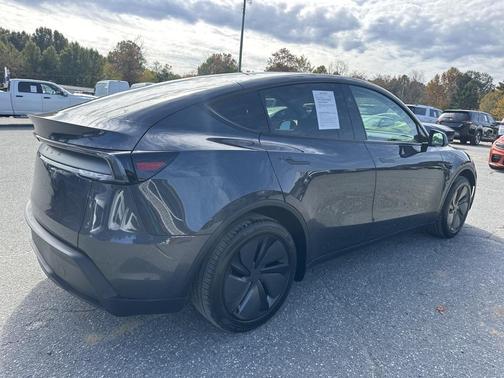 2026 Tesla Model Y Long Range Dual Motor All-Wheel Drive