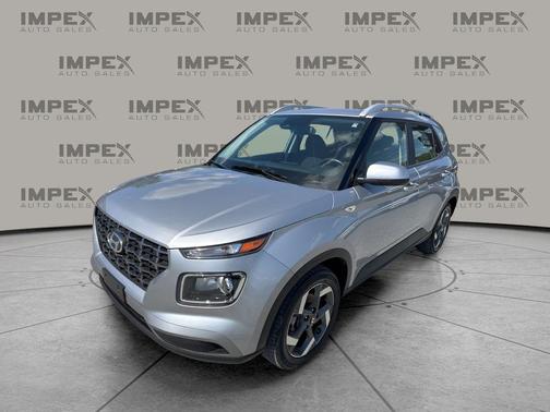 Shimmering Silver 2025 Hyundai VENUE SEL