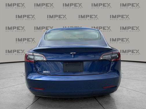 2022 Tesla Model 3 Standard Range