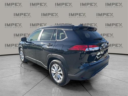 2025 Toyota Corolla Cross LE