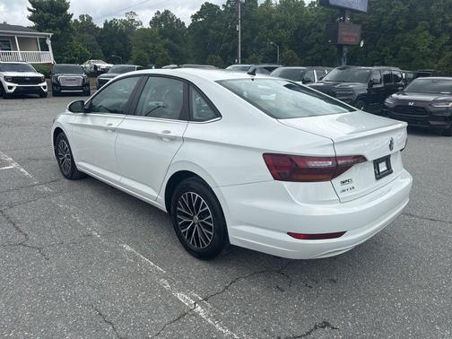 Pure White 2019 Volkswagen Jetta 1.4T SE