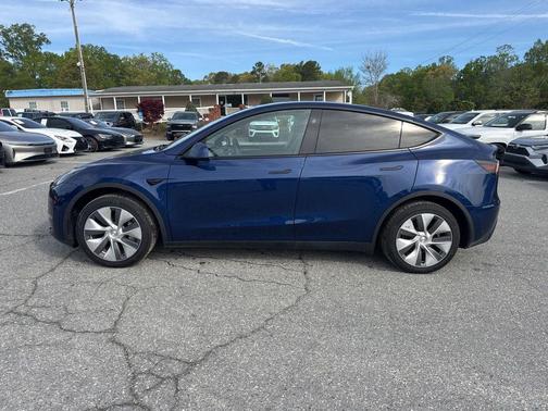 2023 Tesla Model Y RWD