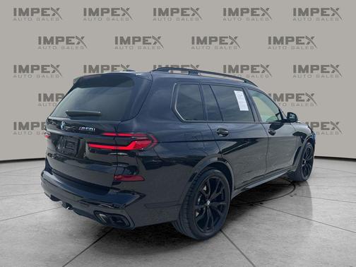 2024 BMW X7 M60i