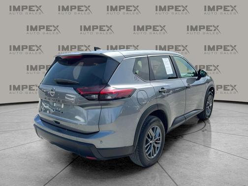 Gun Metallic 2024 Nissan Rogue S