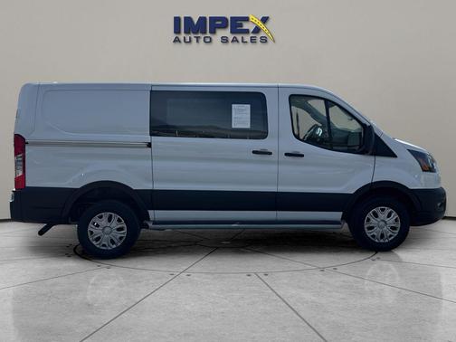 2024 Ford Transit-250 Base