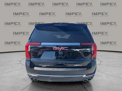 2025 GMC Yukon 4WD AT4