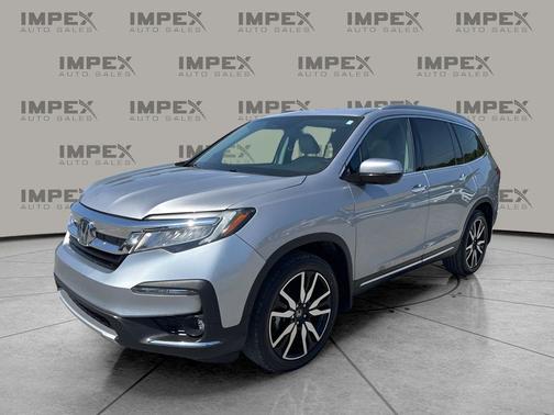 Lunar Silver Metallic 2021 Honda Pilot AWD Elite