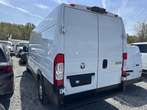 Bright White Clearcoat 2023 RAM ProMaster 3500 High Roof