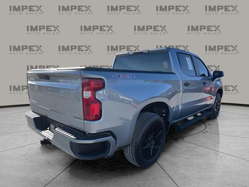 2023 Chevrolet Silverado 1500 Custom