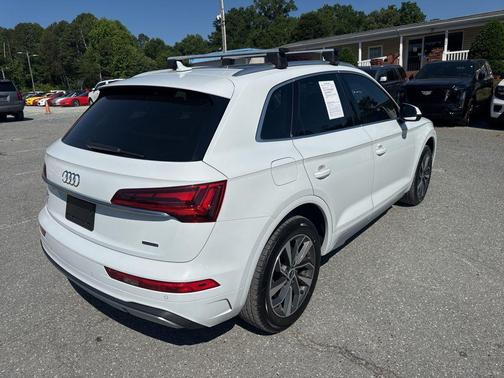 Glacier White 2021 Audi Q5 45 Premium