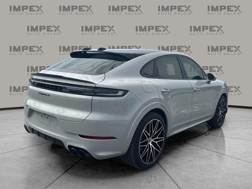 2024 Porsche Cayenne S