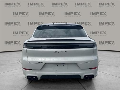 2024 Porsche Cayenne S