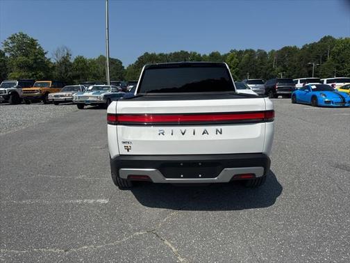 2022 Rivian R1T Adventure