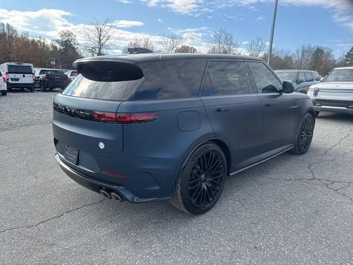 2025 Land Rover Range Rover Sport P635 SV Edition Two