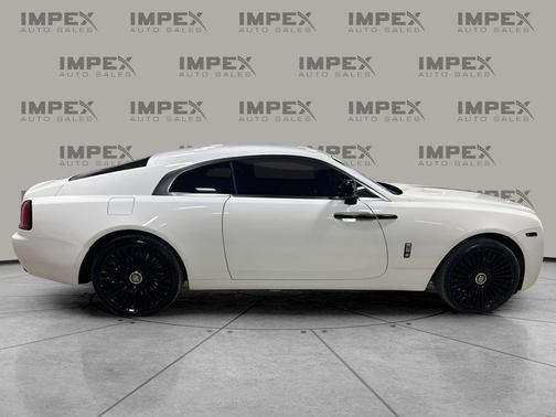 English White 2016 Rolls-Royce Wraith