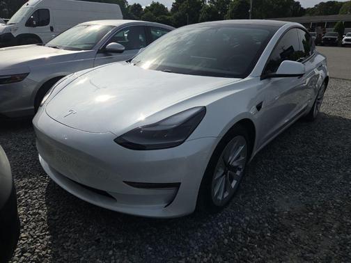 Pearl White Multi-Coat 2021 Tesla Model 3 Long Range